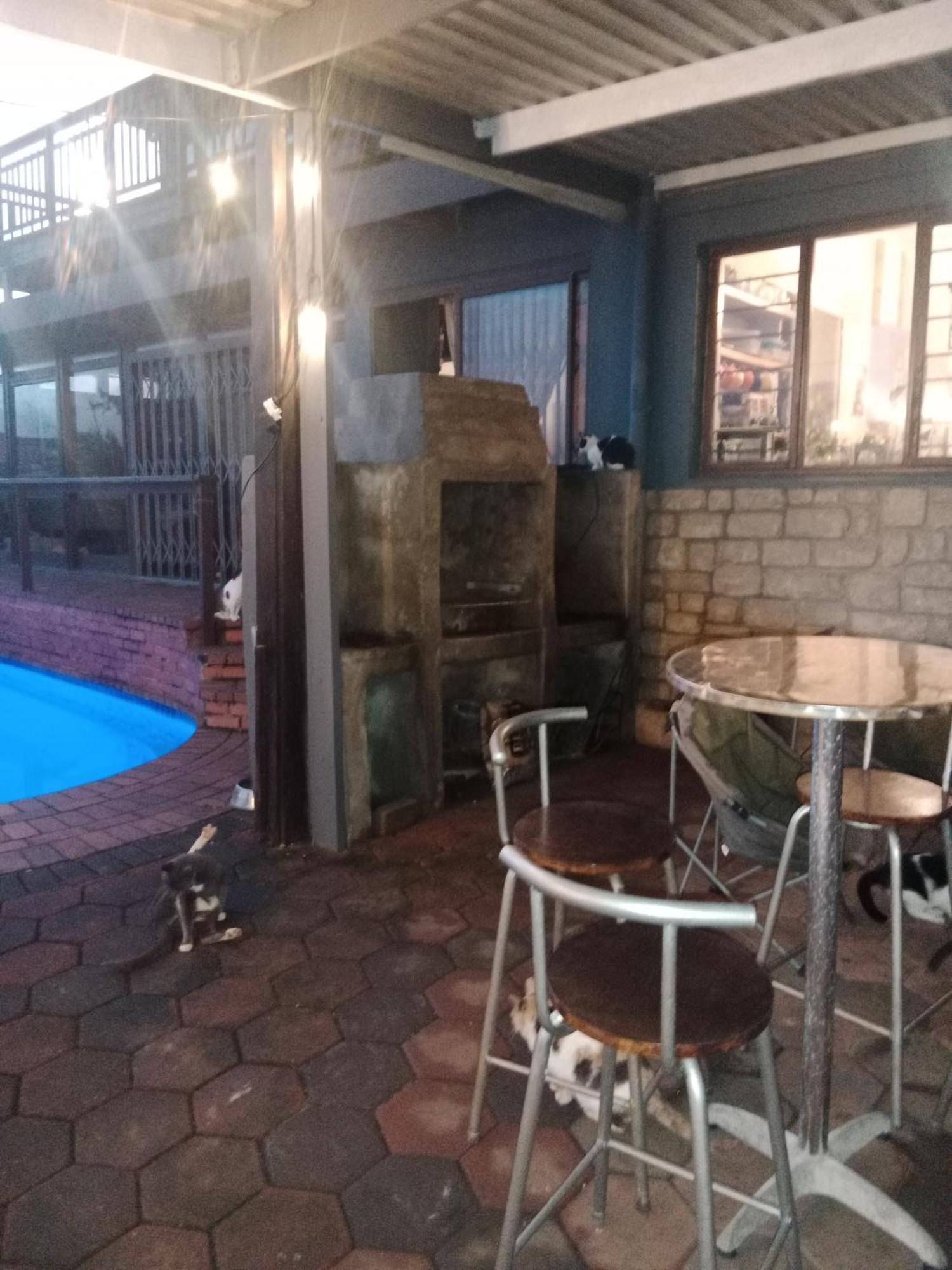 Bayview Guest House Amanzimtoti Bagian luar foto